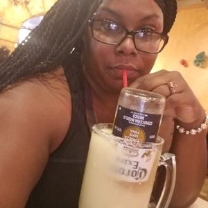 Meet your Posher, Latoya